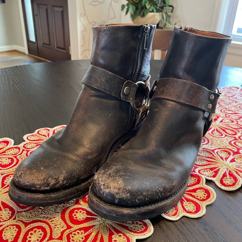 Frye Black and Brown Ankle Boots - Picture 3 of 8